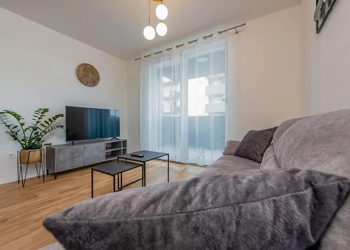 Modern And Comfortable In Apartman *
