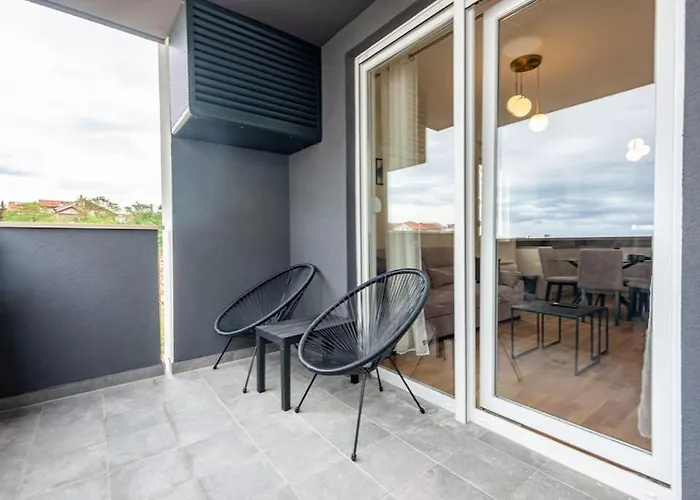 Modern And Comfortable In Apartman